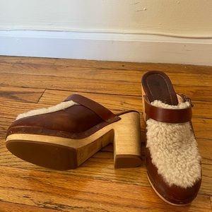 Madewell brown leather mules with shearling